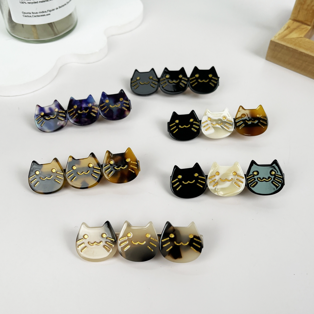 Cute Retro Cat Clip